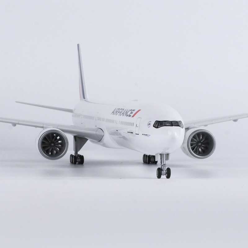 Масштабная модель самолета 1/1 – обзор и цена Model Kit Resin